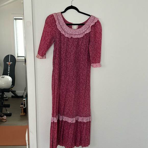Dresses & Skirts - Sweet vintage Mumu